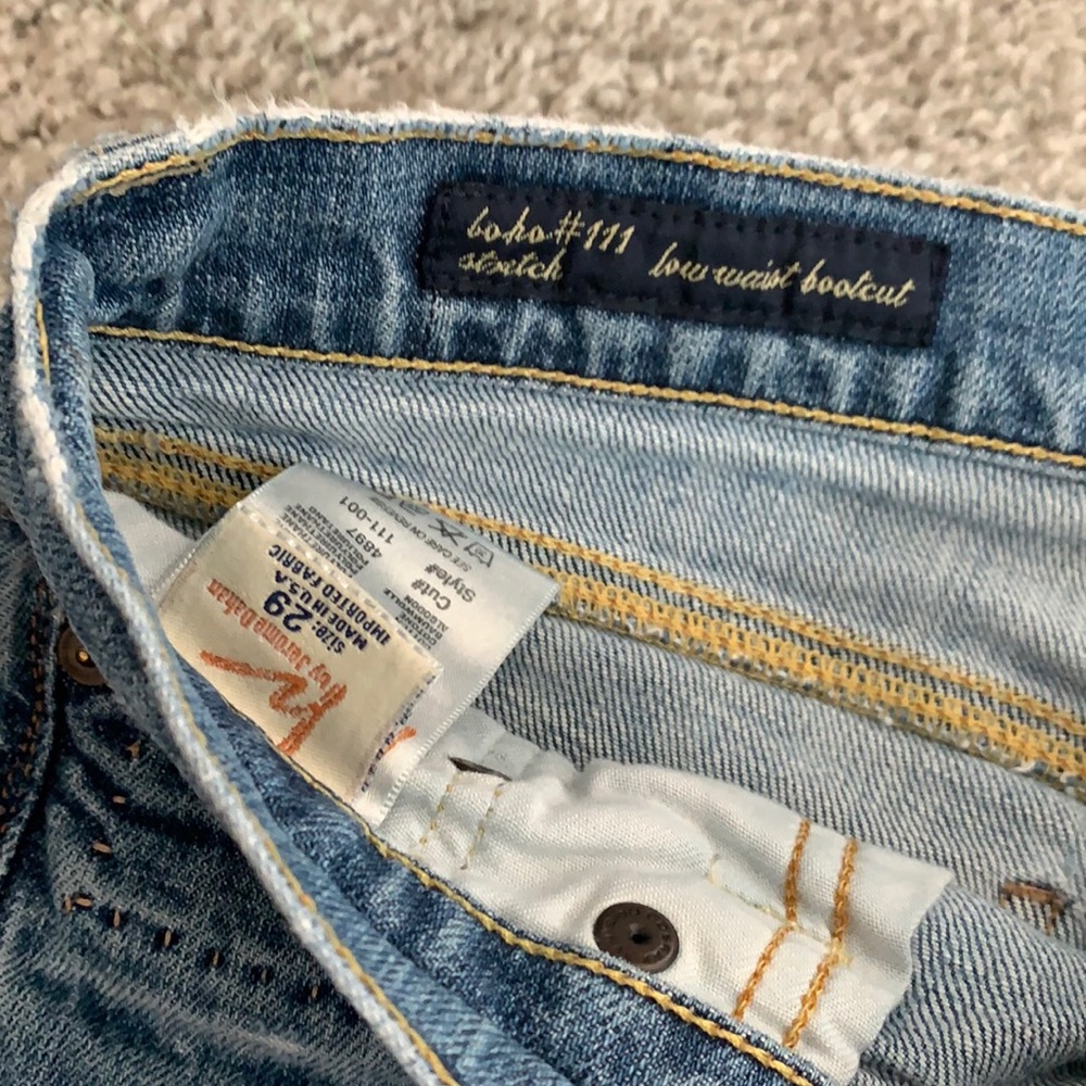 Size 29 seven jeans